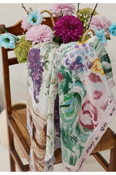 Fresh Colour Garden Pattern Cotton Vual Scarf Powder