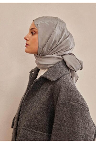 Fresh Dark Gray Houndstooth Jacquard Shawl