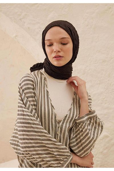 Fresh Voile Crash Shawl - Bitterness Sliding