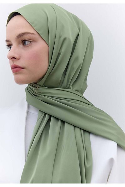 Fresh Silky Elegance - Stylish Judge