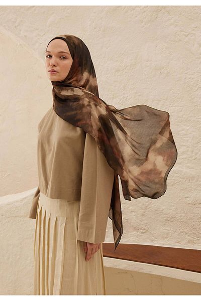 Fresh Brown Tie-Dye Patterned Shawl