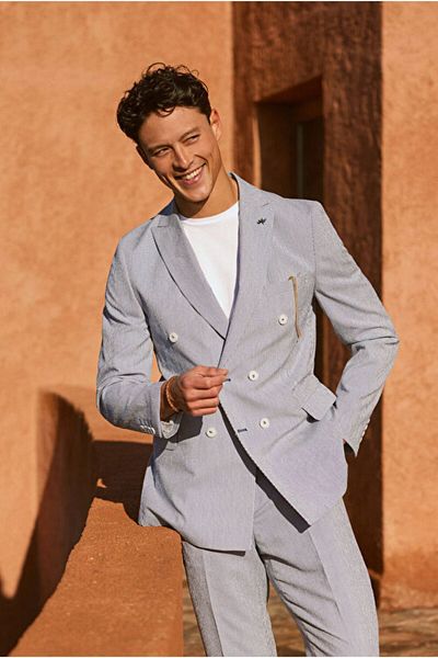 AC&Co / Altınyıldız Classics Slim Fit Slim Fit Swallow Collar Seersucker Patterned Double Breasted Navy Blue-White Suit