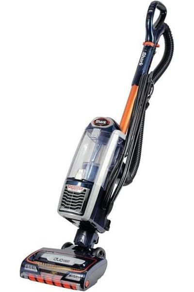 Shark Corded Vacuum Cleaner, Anti-Twist Technology, 750 Watts ,NZ801MET