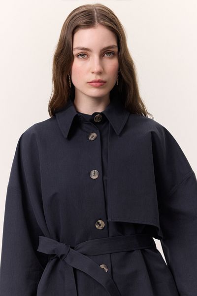 Manuka TRENCHCOAT MIT STICKDETAILS MARINEBLAU
