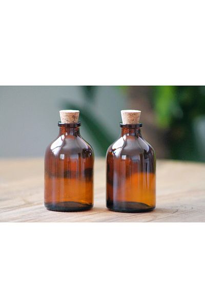 junibeliw 50ml Empty Amber Bottle Glass Bottle with Cork Stopper Decorative Fragrance Bottle Mini Vase (Piece Options)