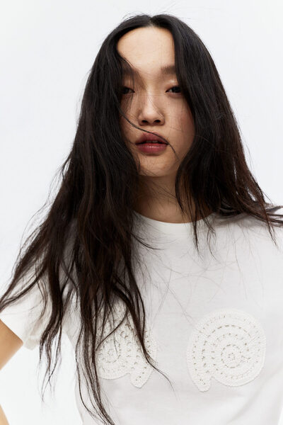 H&M Motif Detaylı Tişört