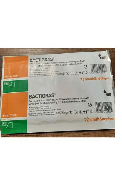 SMİTH & NEPHEW Antiseptic Bactigras Tulle Wrap Wound Care Cover 15cm X 20cm 30 Pieces