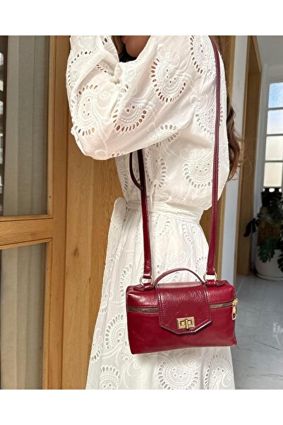 Tina İstanbul Zipper Lock Detailed Shoulder Bag Claret Red