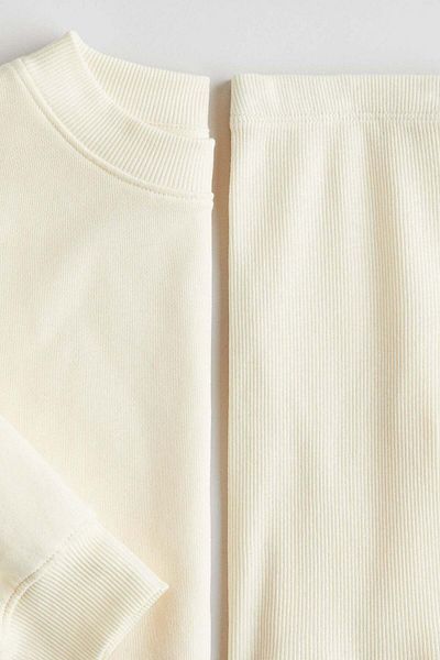 H&M 2-piece sweatshirt and shorts set