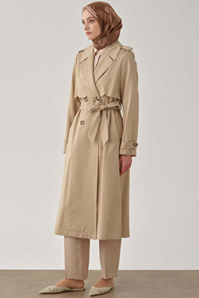 Tuğba Rüzgarlık Nakış Detaylı Trençkot - Taş