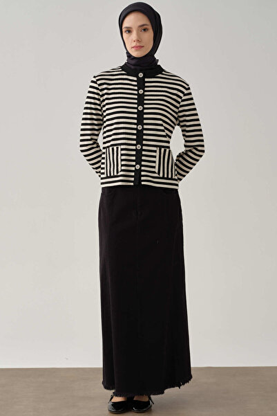 Tuğba Önü Düğmeli Çizgili Hırka - Siyah