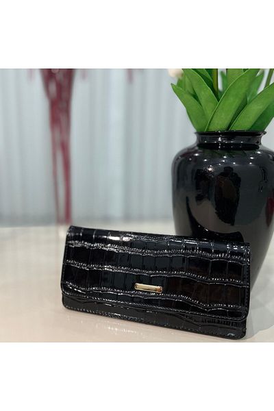 essacraft Embossed Crocodile Patterned Patent Leather Wallet
