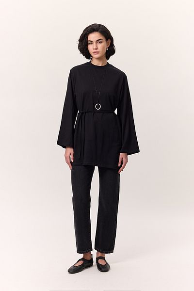 Manuka Oversize Tshirt - Black, Detailed Binding