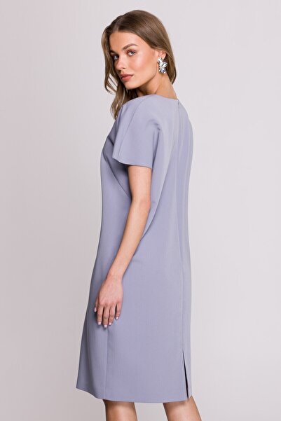 Stylove V-neck dress with a loose fit