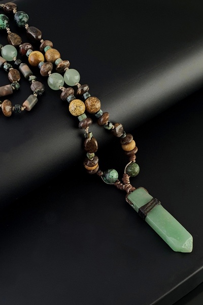 Seven Art Jewelry قلادة من الحجر الطبيعي، قلادة بوهيمية مع قلادة أفينتورين خض...