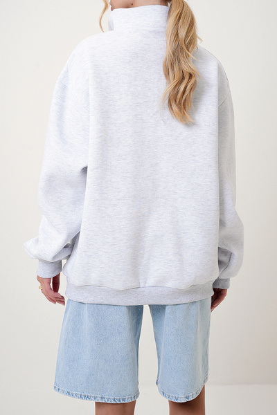 VAGGON Жіночий Grimelanj Grimelanj Стійкий комір на блискавці, вишивка спереду, оверсайз, 3 нитки, шардрон всередині, світшот