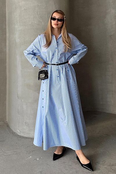 Olcay Lockeres Popeline-Kleid mit Knopfdetail an den Seiten BLAU-WEIß 9316-E