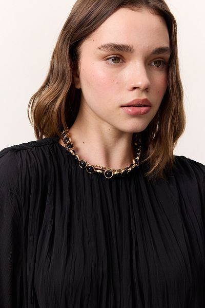 Manuka Easy Reverse Black Bead Detailed Necklace