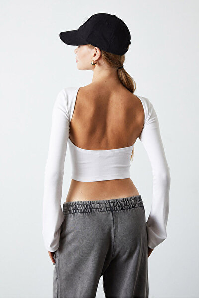 Beyyoglu Sırt Dekolte Uzun Kollu Top