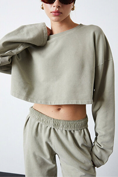Beyyoglu Yıkamalı Crop Sweatshirt
