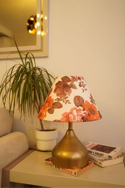 retro home design Eskitme Ayaklı Çiçek Detaylı Silindir Masa Lambası Dekorati...