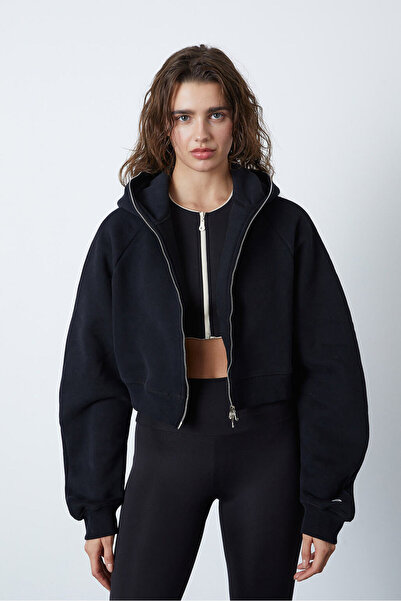 Beyyoglu Crop Hoodie