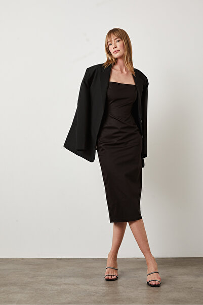 Beyyoglu Sırt Dekolte Bağcıklı Elbise