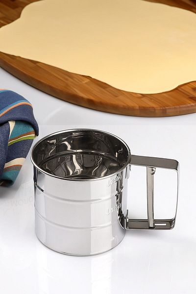 Porselen Diyarı Metal Flour Sieve with Trigger - Stainless Steel Flour and Sugar Sieve - Metal Sieve