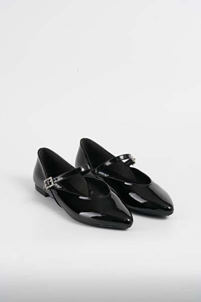 Beyond Kadın Siyah Rugan Tokalı Tek Bantlı Babet Ayakkabı Byndglr01