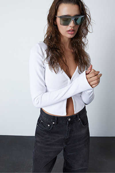 Beyyoglu Uzun Kollu Agraflı Body