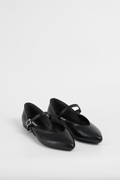 Beyond Kadın Siyah Deri Tokalı Tek Bantlı Babet Ayakkabı Byndglr01