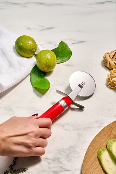 Karaca Mastermaid Pizza Slicer Red