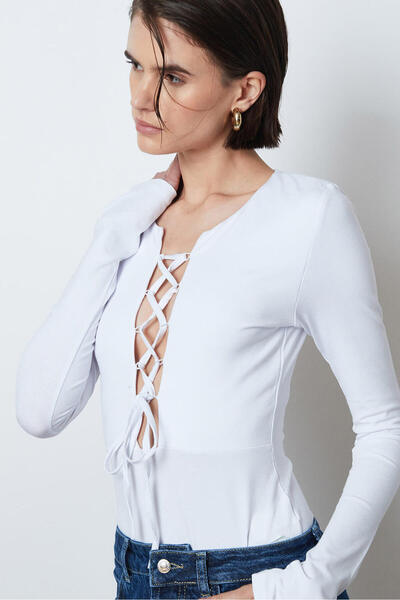 Beyyoglu Bağcık Detaylı Bodysuit