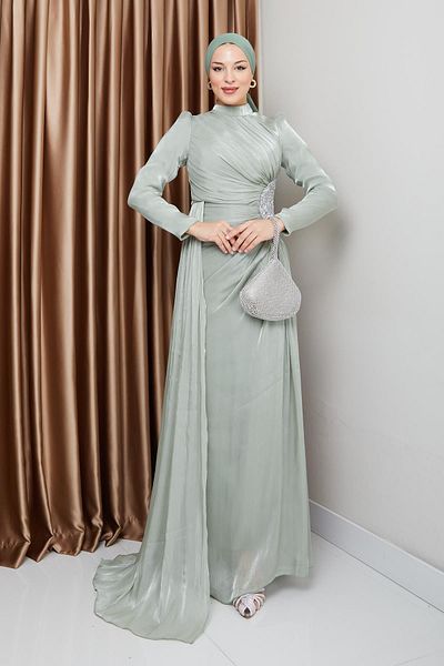 Olcay Hellgrünes Hijab-Abendkleid aus Seide mit Steinen und Kordelzug, Yoryo-Modell 1233