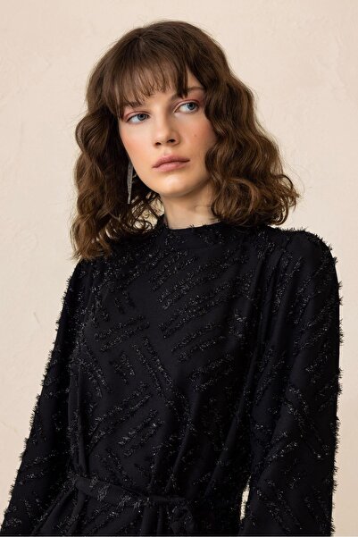 Olcay Csillogó bojtmintás hidzsáb estélyi ruha - FEKETE