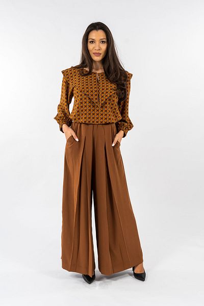 Gorgeaux Brown Polka Dot Blouse And Pocket Pants Set - L(40)