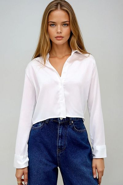 VAGGON Cămașă crop albă din satin pentru femei Prmx13497