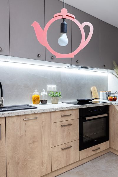 Nurnivus Kettle Teapot Pendant Lamp Chandelier Modern Single Chandelier Retro Kitchen Cafe Hotel Restaurant Ceiling Lamp Tea Maker