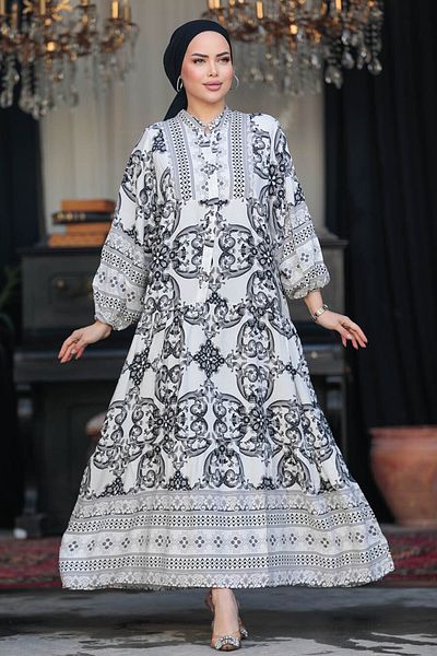 Neva Style - Rochie neagră cu hijab cu model 18231s