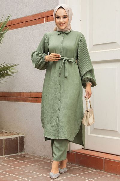 Neva Style بدلة حجاب مزدوجة بأزرار باللون الأخضر - 12581CY