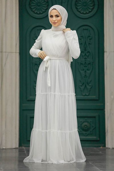Neva Style Rochie de seară hijab albă pliată în straturi 55621b