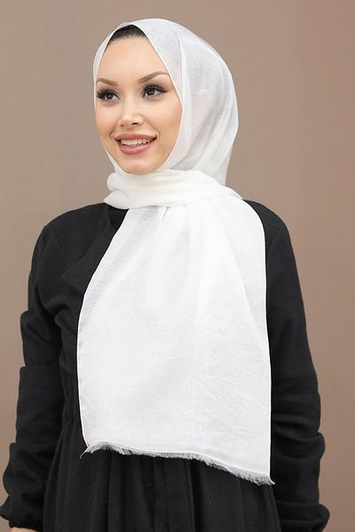Neva Style White Shawl 4780B