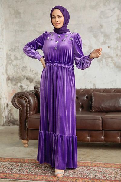 Neva Style Rochie din catifea hijab liliac închis cu detaliu floral 3713klıla