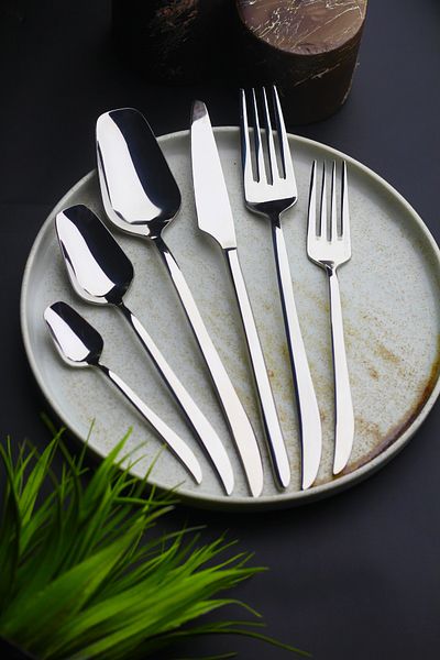 Rollers Nirvana 6-Person 36-Piece Cutlery Set