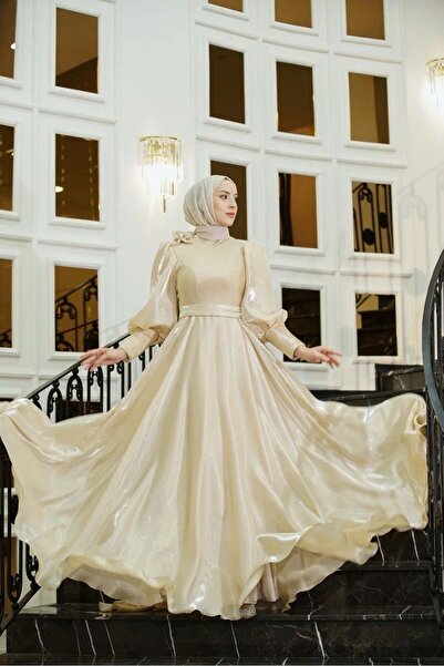 BUTİK KORİDOR Parlak Saten Dokulu Fırfırlı Balon Kol Tesettür Abiye Elbise