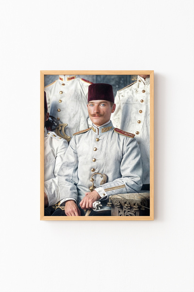 epiqart Mustafa Kemal Atatürk - Ahşap Desenli Çerçeve