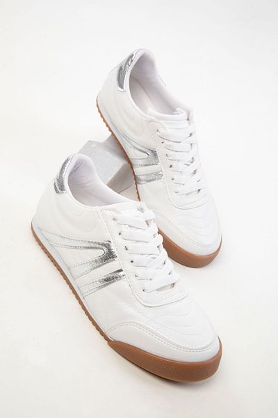 SOHO White Women's Sneaker 20500