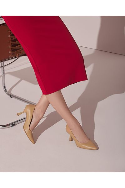 Hotiç Piele de damă bej cu toc mediu stiletto