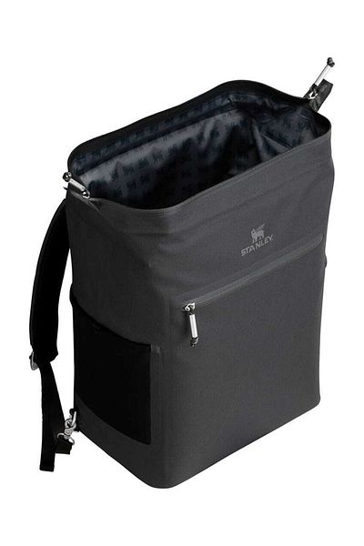 Stanley Der All-Day Madeleine Midi Cooler Rucksack 14L / 14,8QT