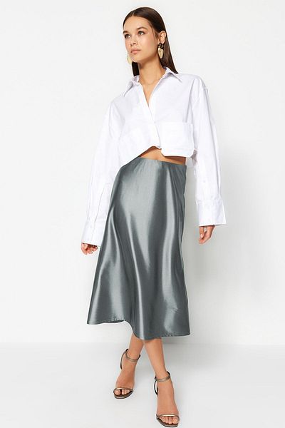 Trendyol Collection Zöld szatén A-vonalú/harang formájú Midi kötött szoknya TWOAW24ET00088